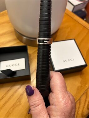 Gucci Silver Men's Ring size 9 with pouch,  care tags and box